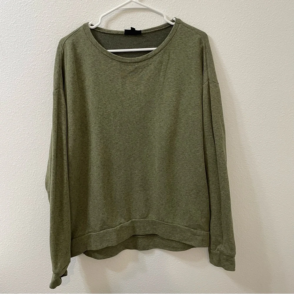 **DONATED** Topshop sweater olive green size 8 - Picture 1 of 3